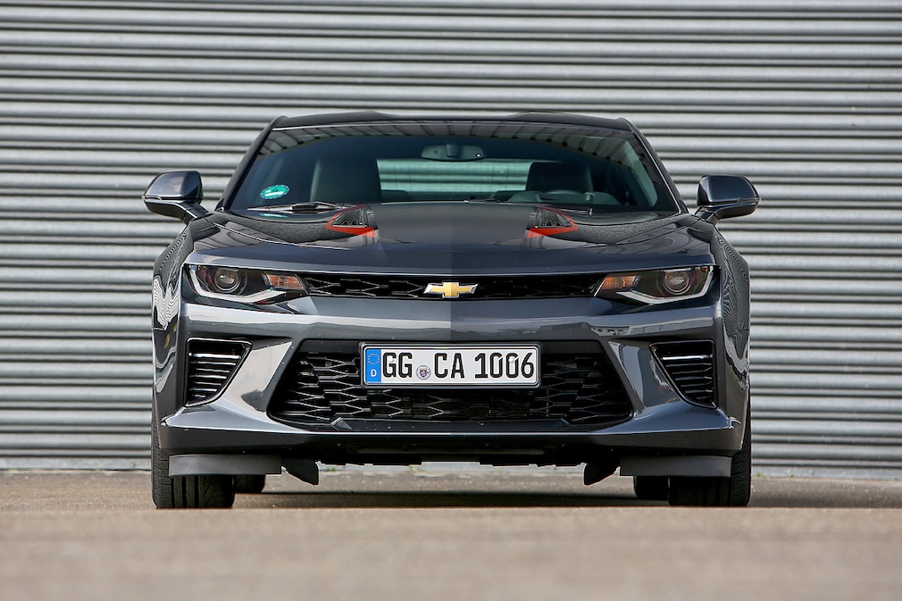 Chevrolet Camaro V8