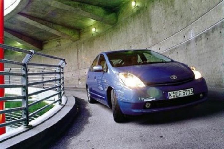 Touran-Vergleich: Hybrid gegen TDI