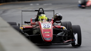 Formel 3: Günther gewinnt