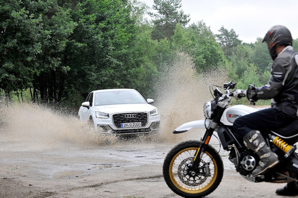 Audi Q2 Ducati Scrambler