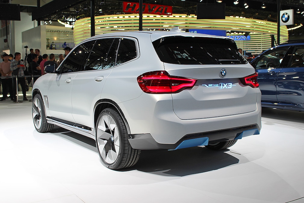 BMW iX3 Concept