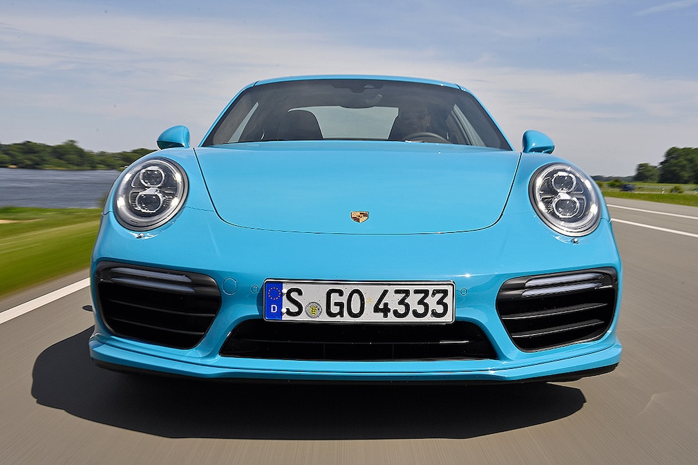 Porsche 911 Turbo S