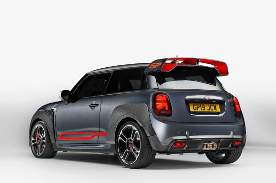 Mini zelebriert Rennhistorie