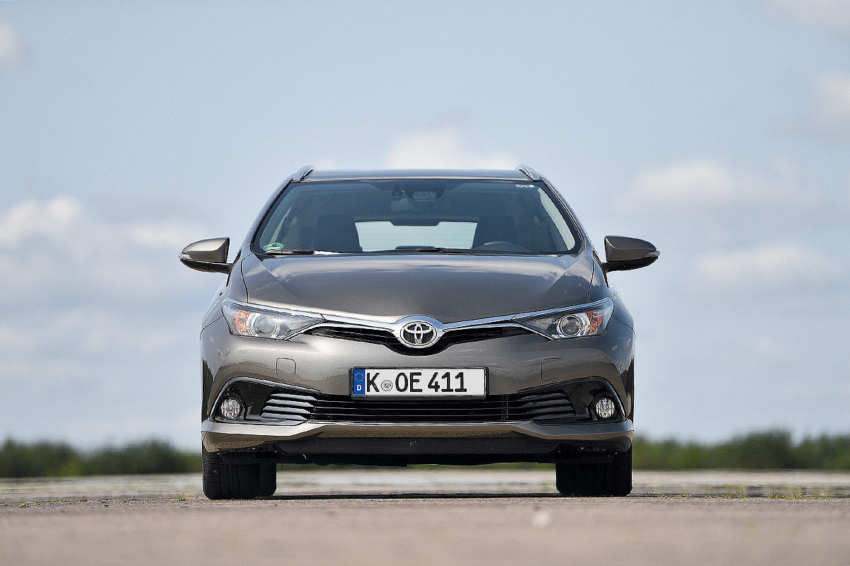 Toyota Auris Touring Sports
