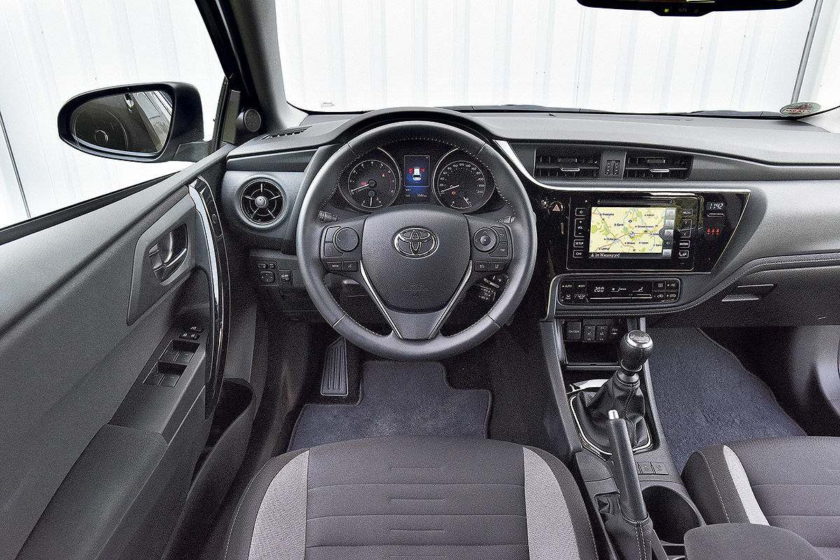 Toyota Auris Touring Sports