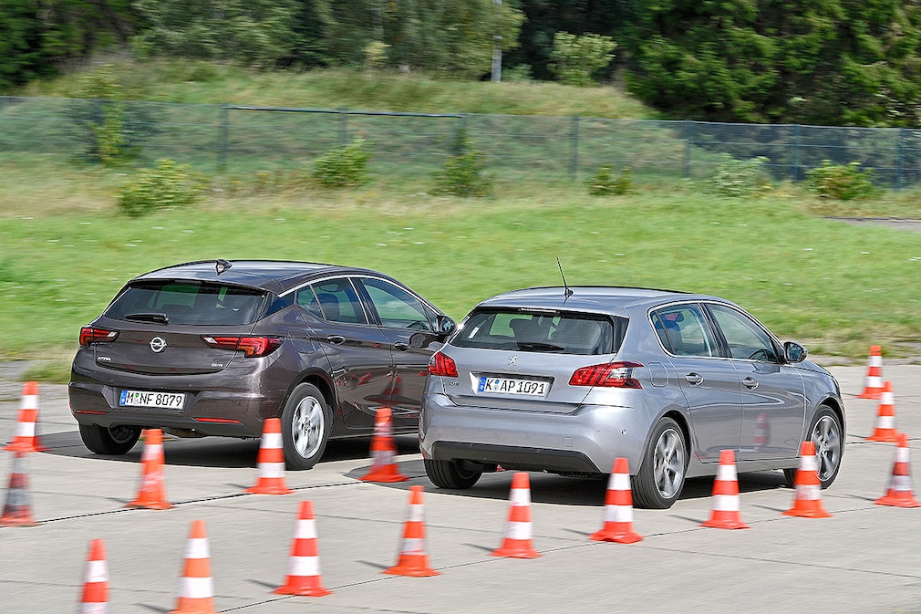 Opel Astra 1.6         Peugeot 308 BlueHDi 1500