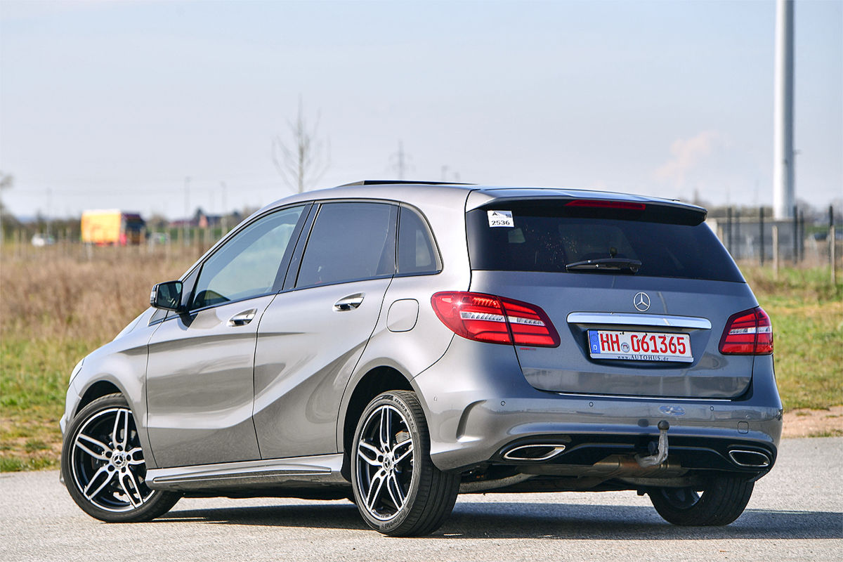 Mercedes B-Klasse 200 d AMG Line