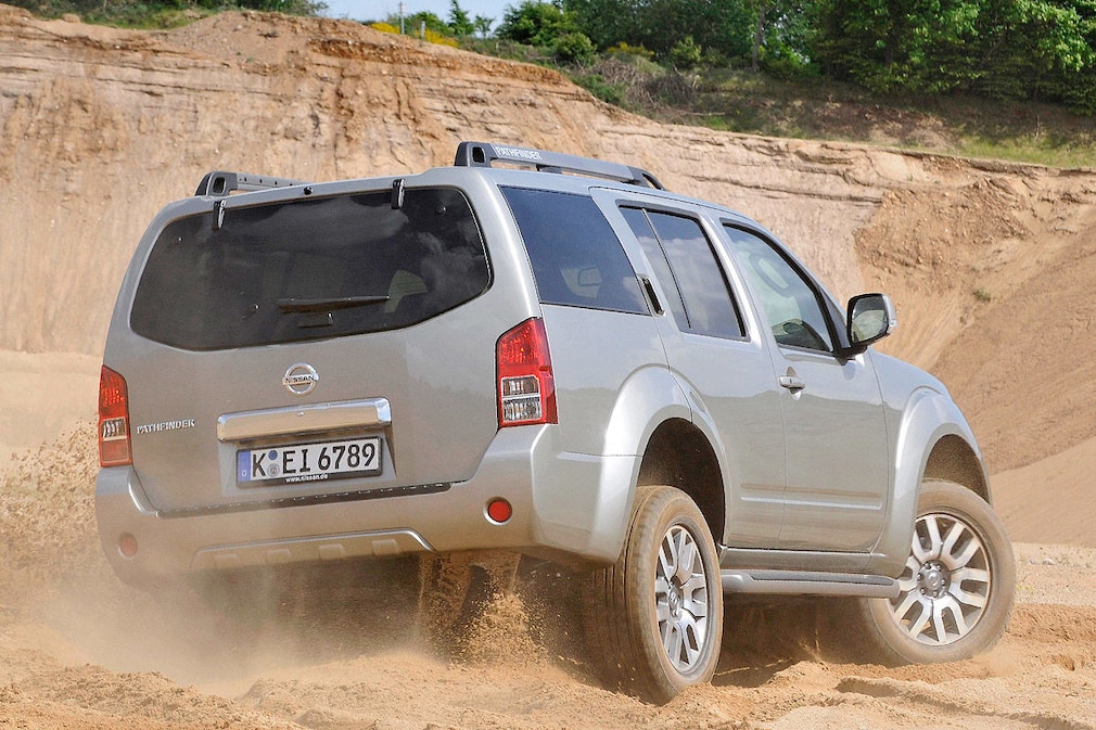 Nissan Pathfinder II