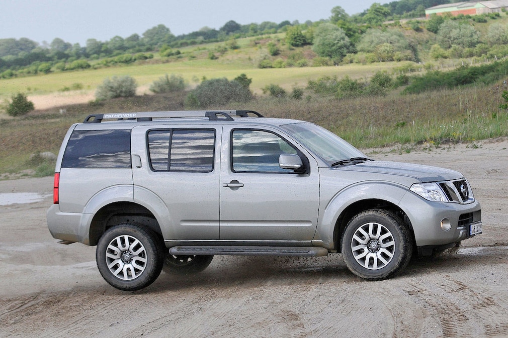 Nissan Pathfinder II