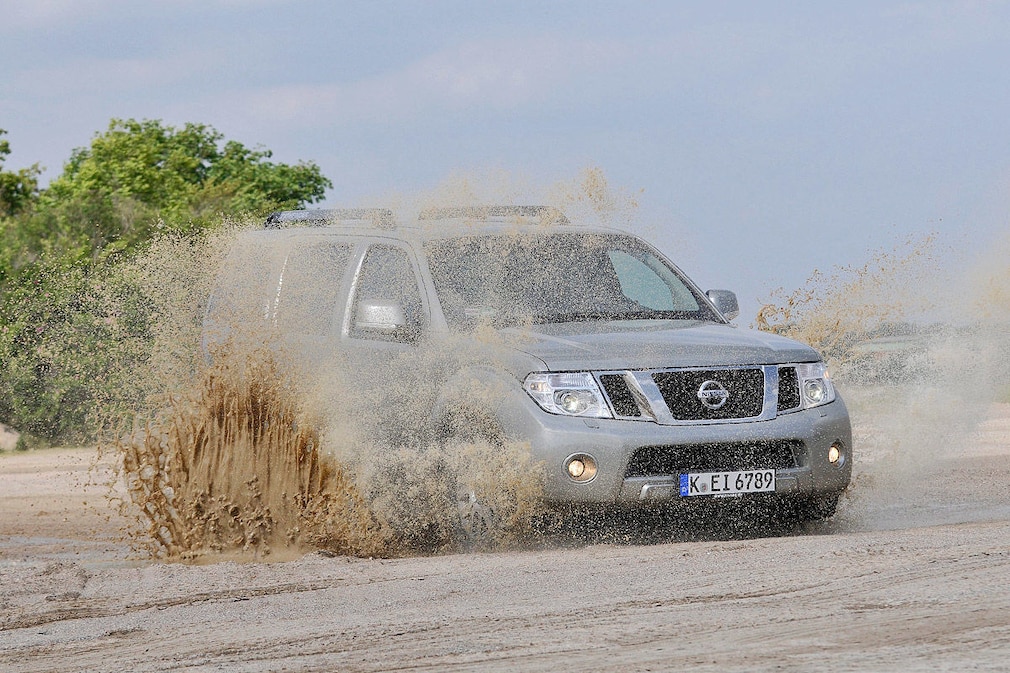 Nissan Pathfinder II