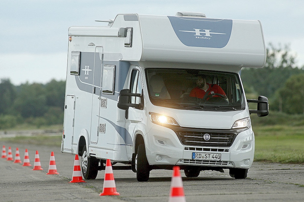 Vier Alkoven im Wohnmobil-Test