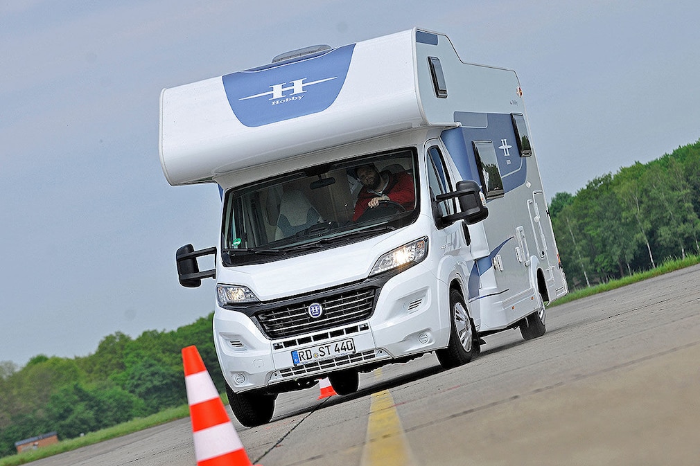Vier Alkoven im Wohnmobil-Test