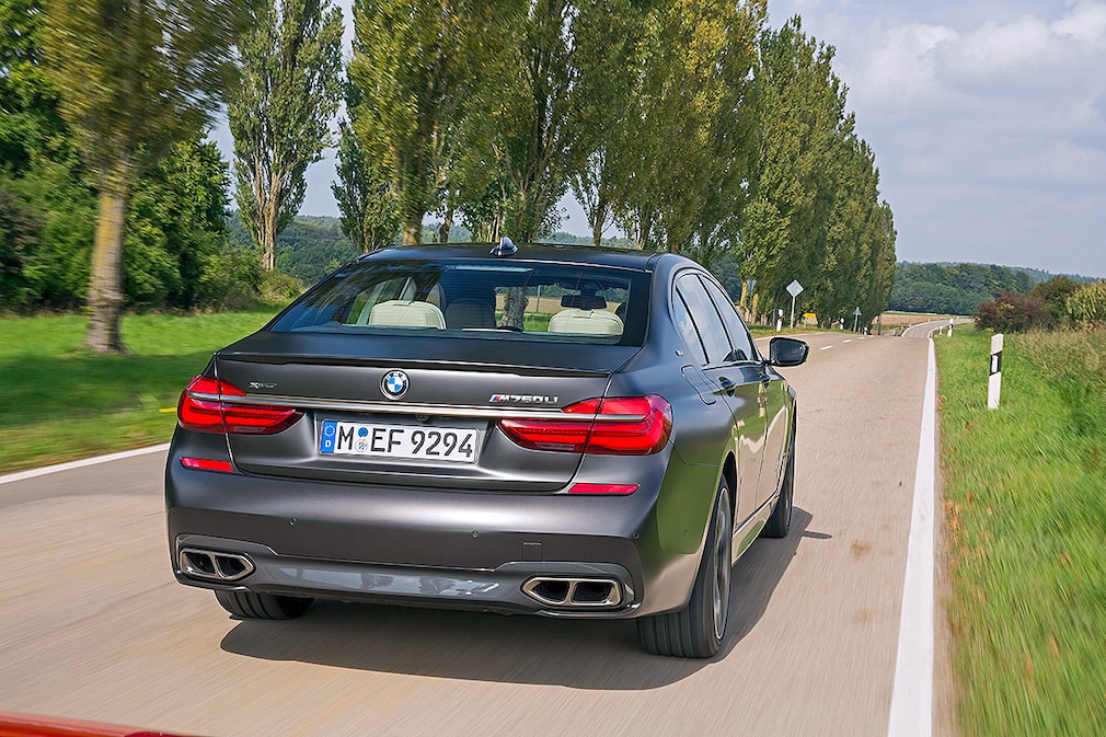 BMW M760 Li