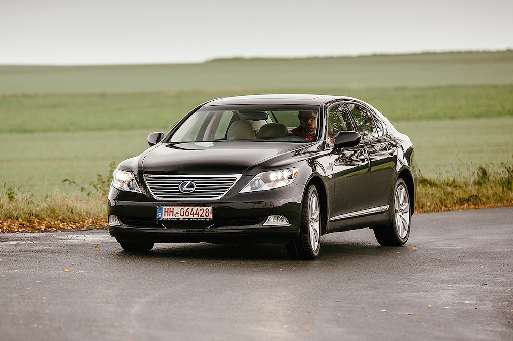 Lexus LS 600h