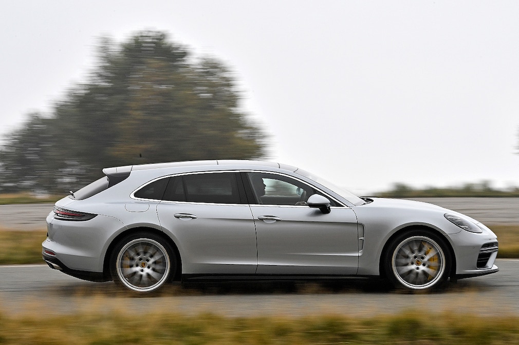 Porsche Panamera Turbo Sport Turismo