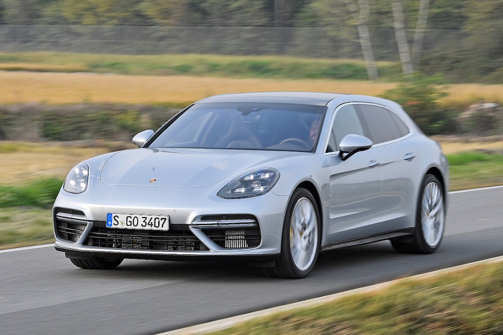 Porsche Panamera Turbo Sport Turismo