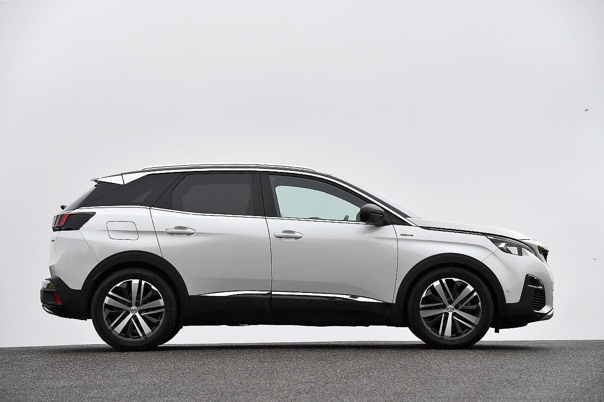 Peugeot-3008-1200x800-a5189ee3fc0e90b6.jpg