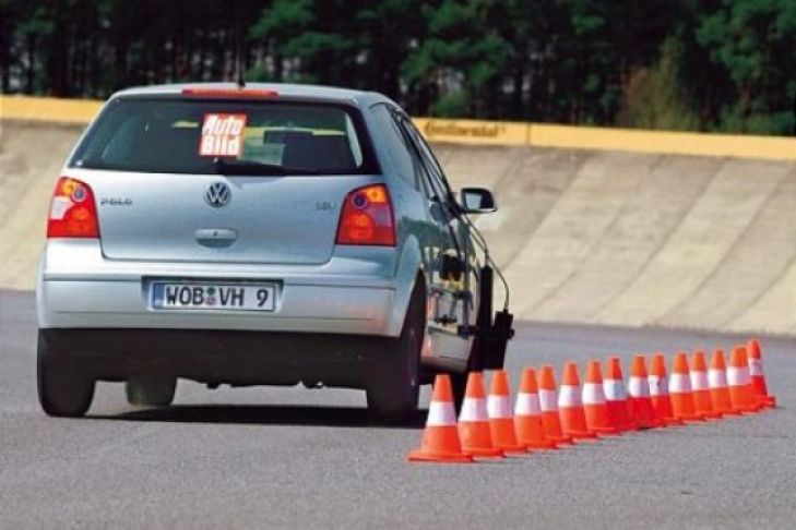 Zehn Winterreifen der Dimension 185/60 R 14 T im Test