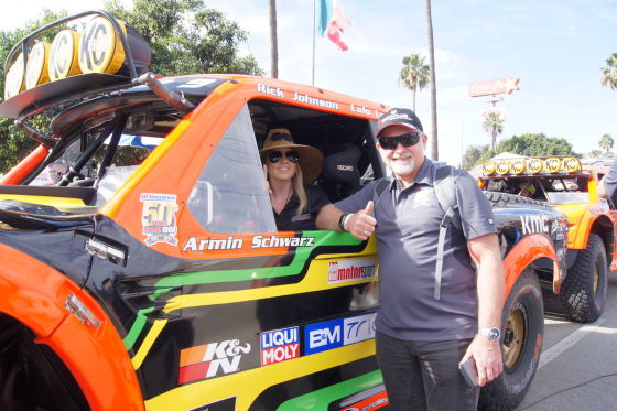 Mega-Motoren und Menschenmassen