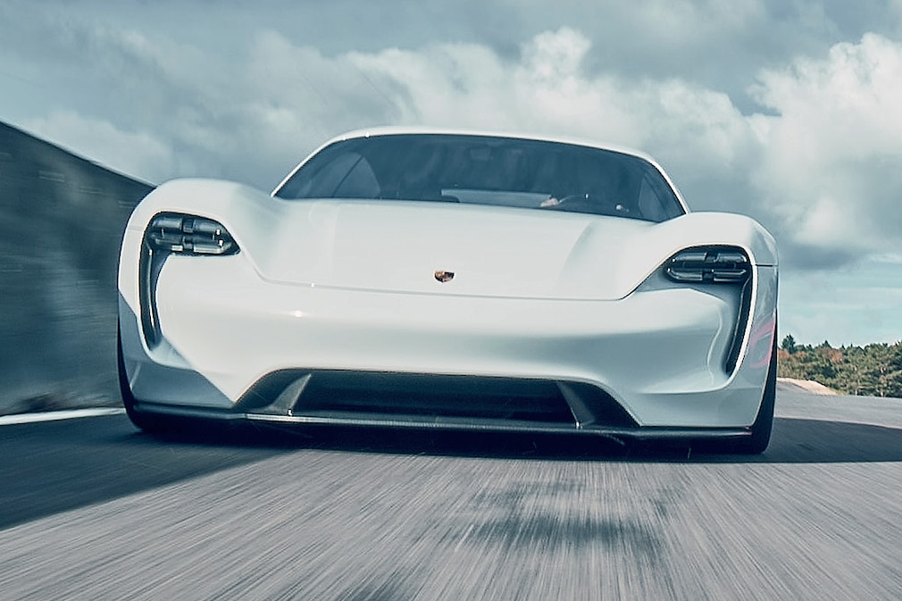 Porsche Mission E !! Sperrfrist 16. November 2017 00:01 Uhr !!