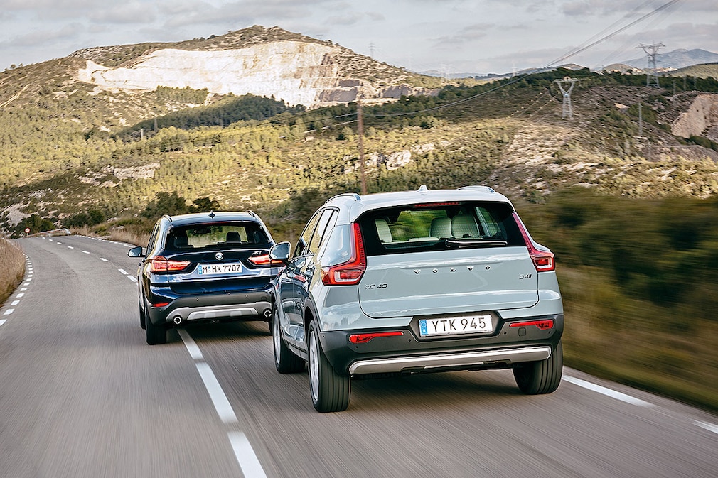 BMW X1 xDrive20d Steptronic             Volvo XC40 D4 AWD
