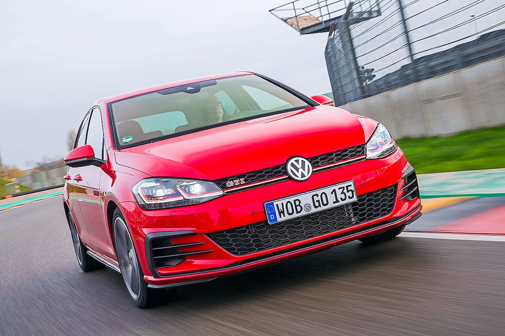 VW Golf GTI Performance
