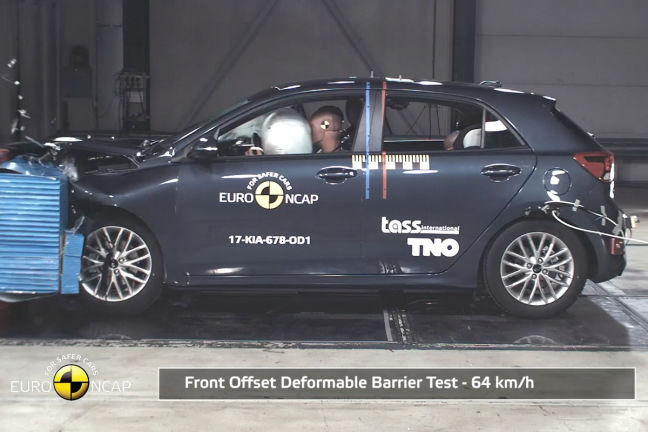 Video: Crashtest Kia Rio (2017) - autobild.de