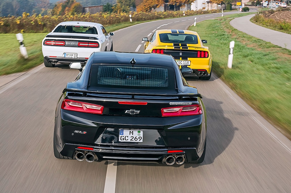 Dodge SRT Challenger HellCat Chevrolet Camaro ZL1 Ford Mustang Shelby GT350