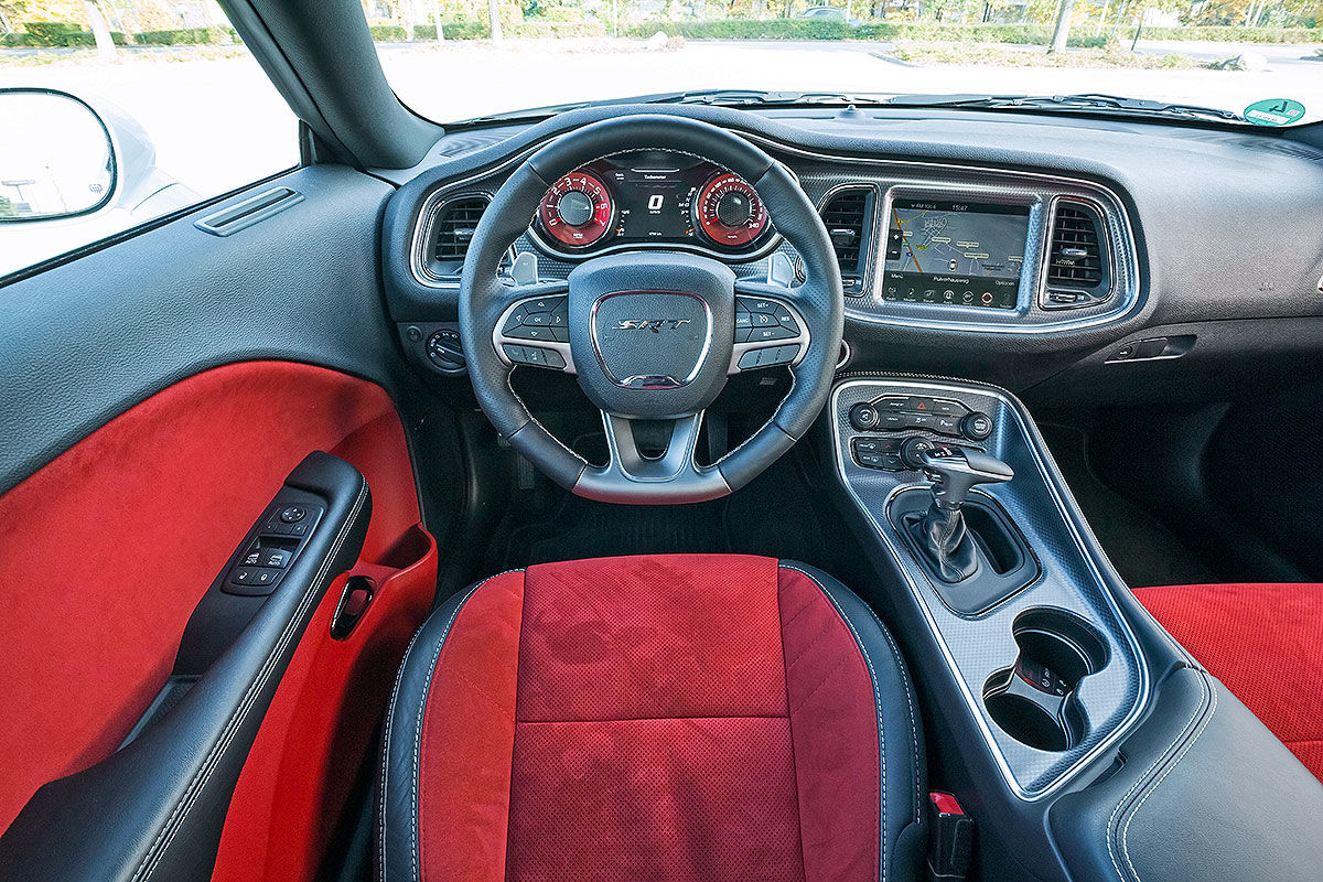 Dodge Challenger SRT Hellcat