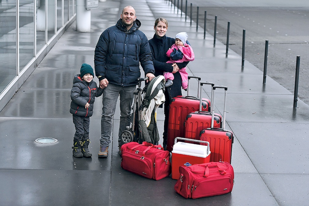 Redakteur Stefan Novitski mit seiner Familie