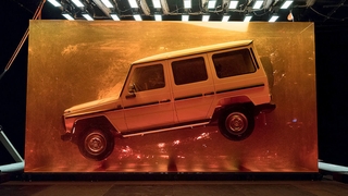 Mercedes G-Klasse in Harz gegossen (2018)