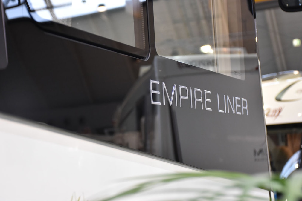 Morelo Empire Liner Silverstone Morelo Empire Liner Silverstone