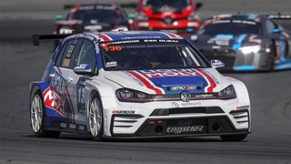 Dubai: 24-Stunden-Tourenwagenrennen