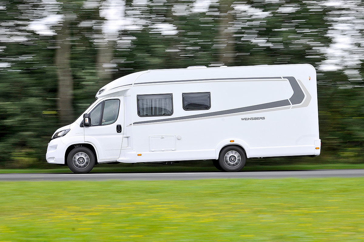 Wohnmobil-Test Weinsberg Carasuite 700 ME
