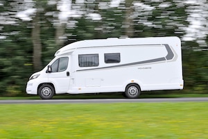 Wohnmobil-Test Weinsberg Carasuite 700 ME