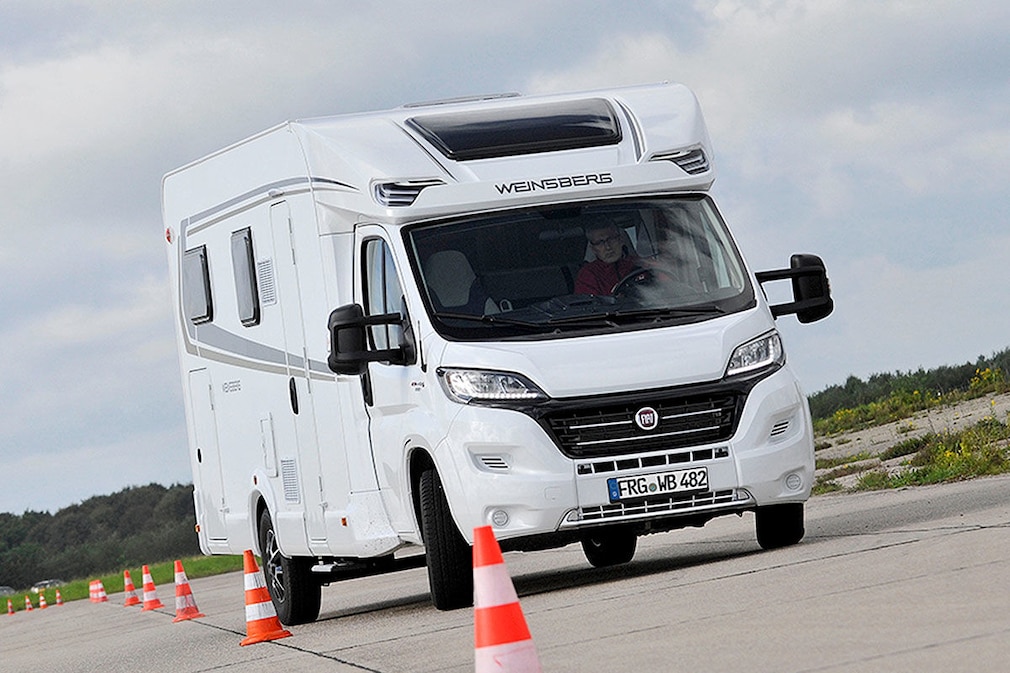 Wohnmobil-Test Weinsberg Carasuite 700 ME