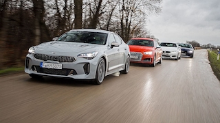 Audi S5 BMW 440i Gran Coupé Jaguar XE S Kia Stinger GT