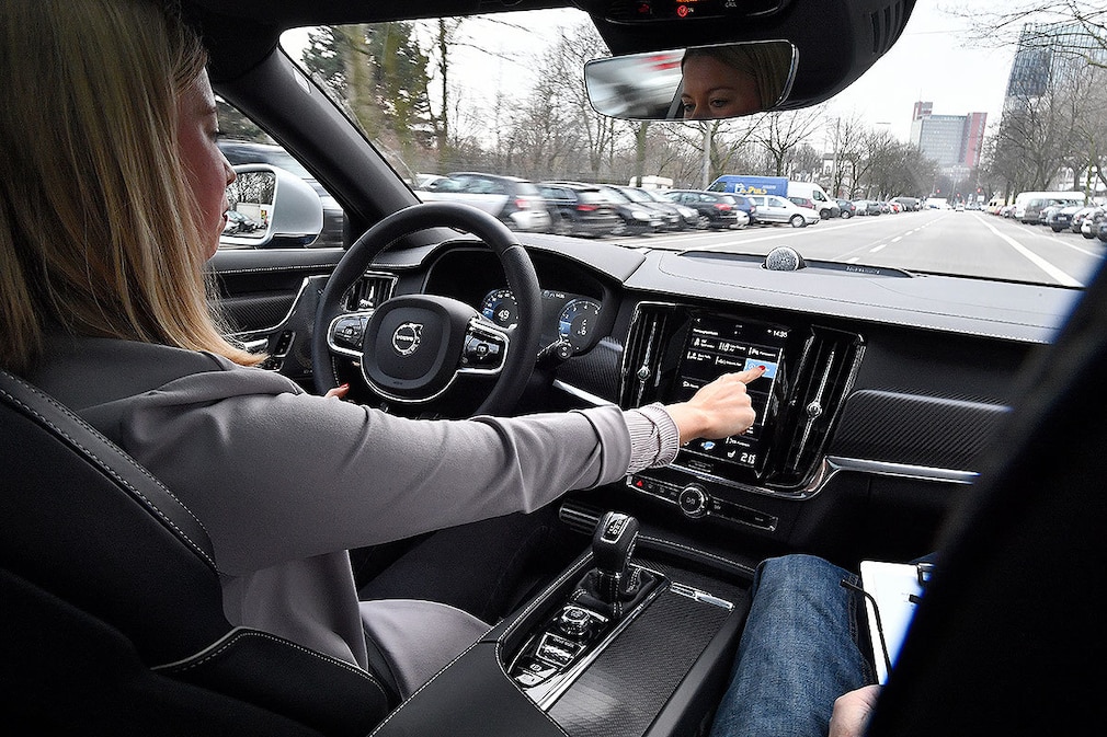 Volvo V90