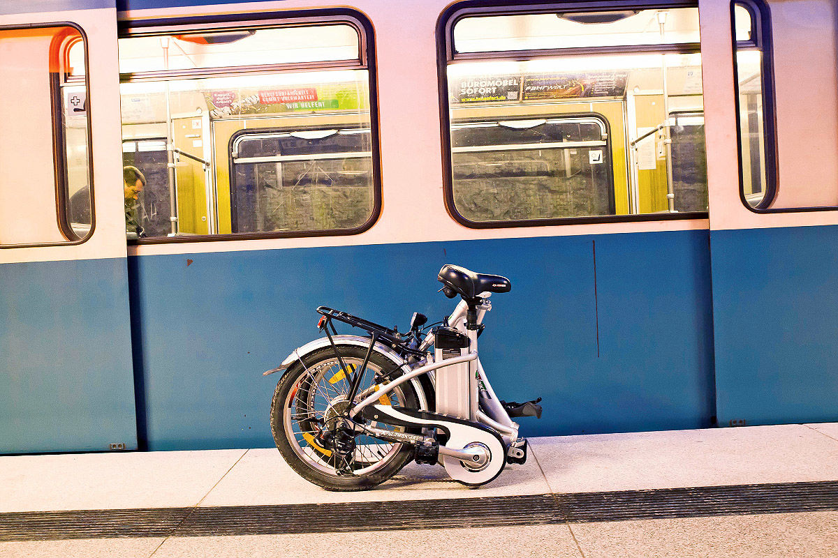 Test E Bikes Zum Mitnehmen Bilder Autobild De