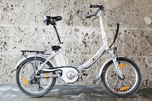 Klappräder und Kompakträder im Test