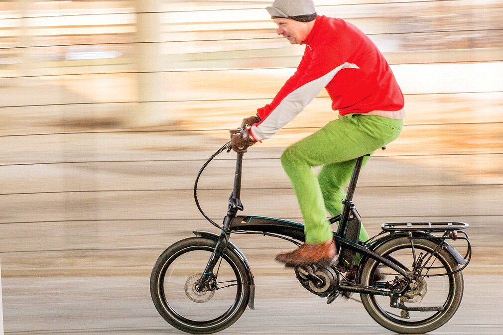 Klappräder und Kompakträder im Test