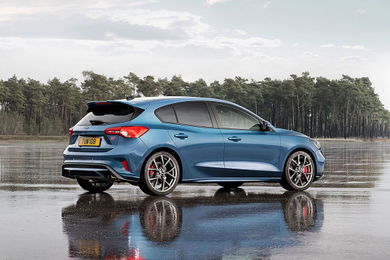 Der Focus ST zeigt sich ungetarnt!