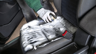 Autositze reinigen: Tipps & Tricks