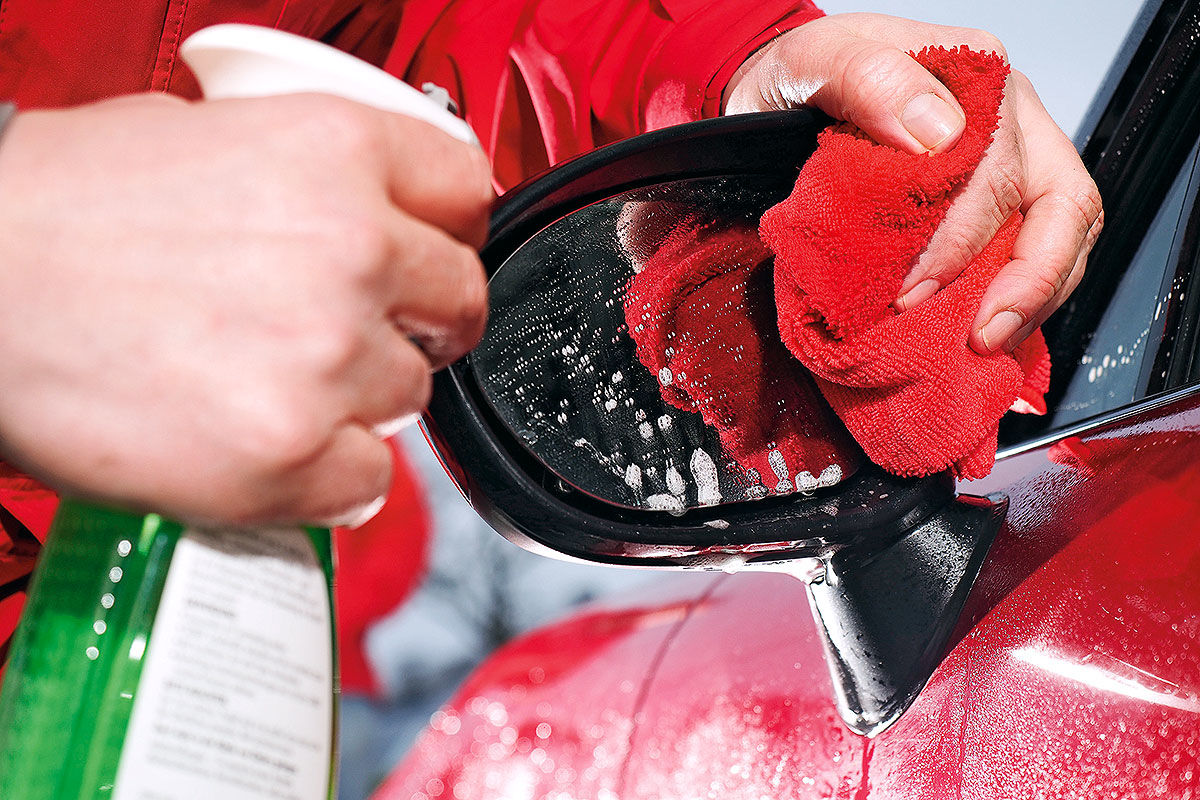 Auto waschen: Wie wäscht man das Auto richtig und schonend? - AUTO BILD
