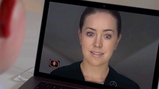 Mercedes Digitaler Avatar Sarah: MWC 2018