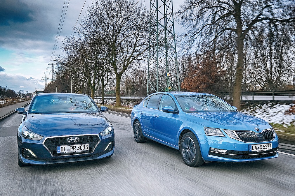 Hyundai i30 Fastback Skoda Octavia