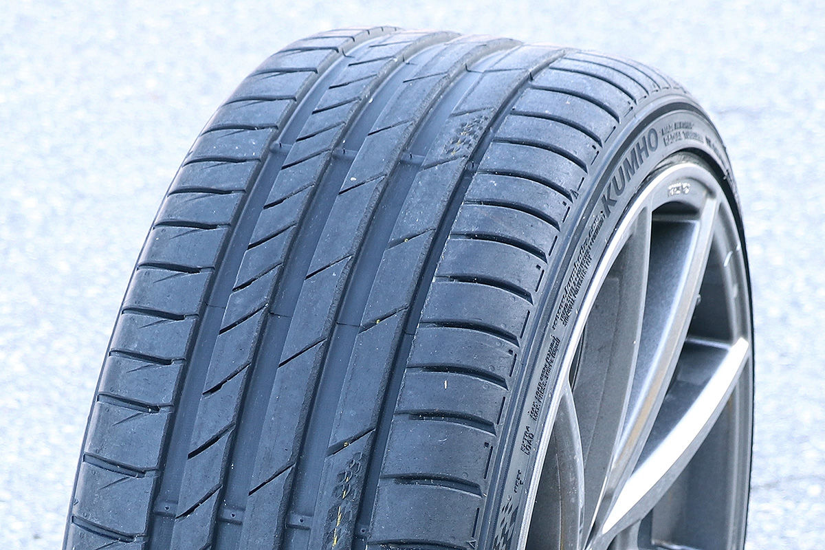 Kumho Ecsta PS71