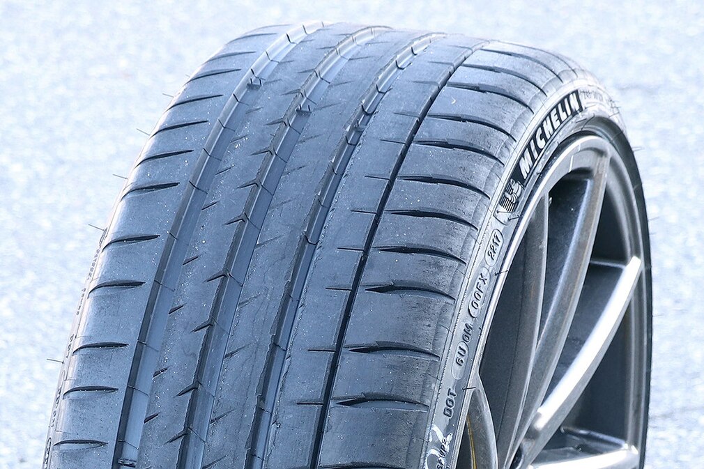 Michelin Pilot Sport 4S