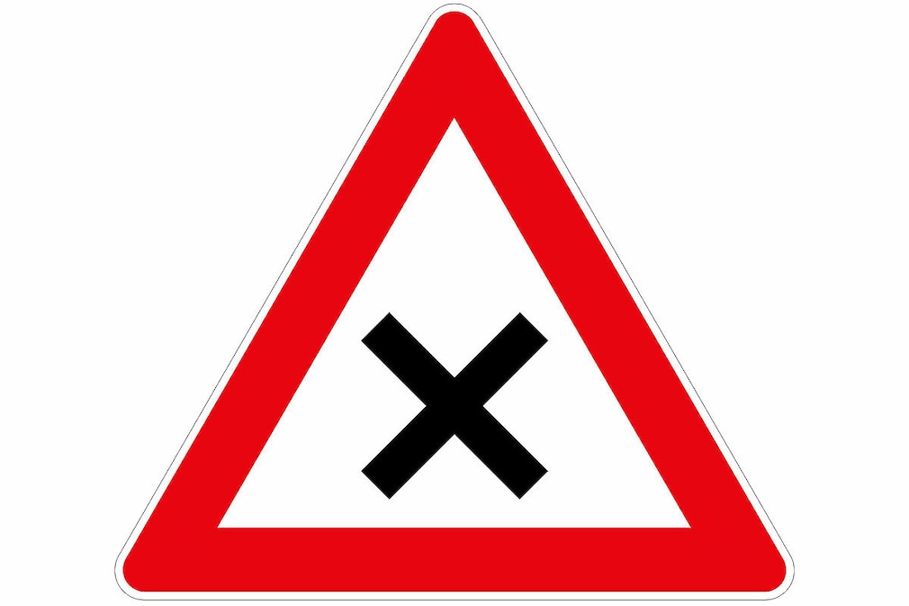 Wie verhalten Sie sich bei diesem Verkehrszeichen? AUTO BILD Wie verhalten Sie sich bei diesem Verkehrszeichen? AUTO BILD