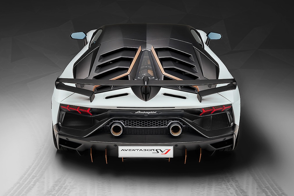 Lamborghini Aventador SVJ